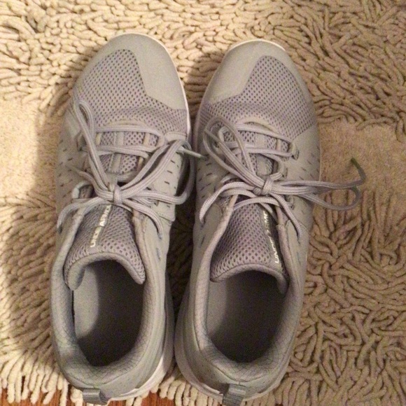 Mens Under Armour Charged Commit 2.0 Running Shoe - Picture 1 of 8